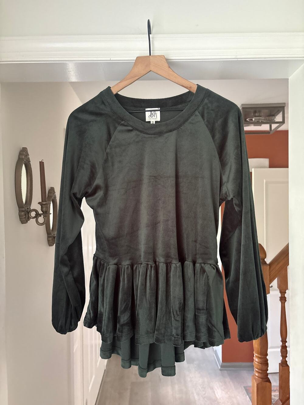 dRa Emerald Velvet Peplum Top XS Velour Long Sleeve Holiday Party
